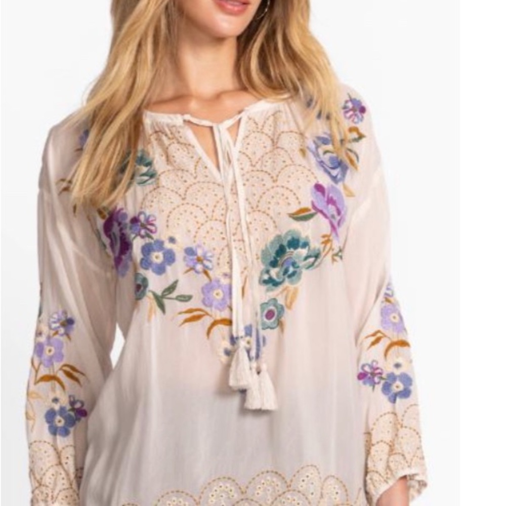 Johnny Was Cream Embroidered Tassel Peasant Tunic, M. NWT.